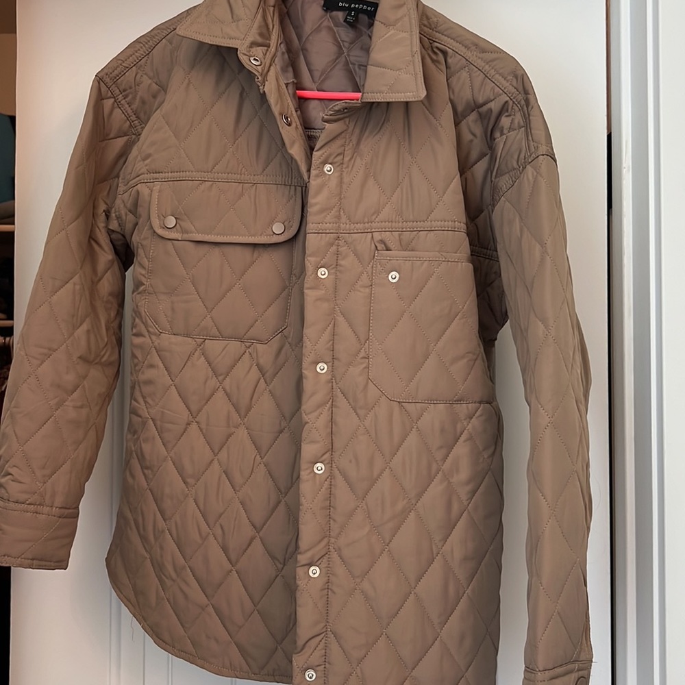 Quilted Jacket/Shacket - Picture 2 of 3